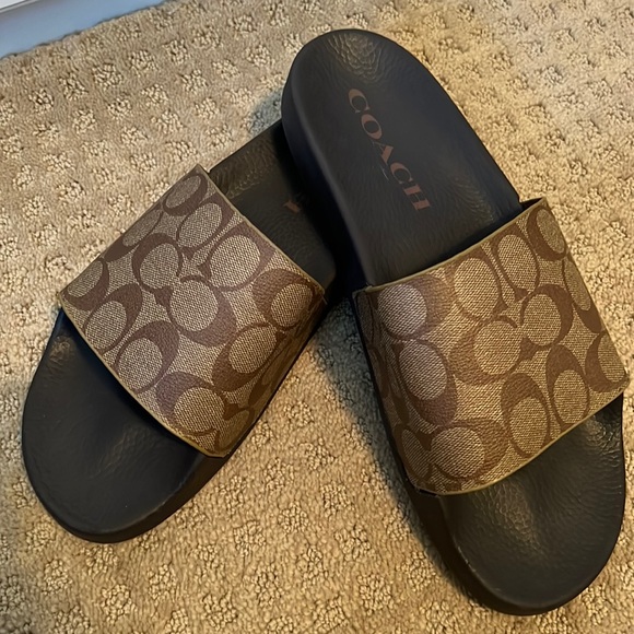 Coach Other - NEW Men’s Coach slides.